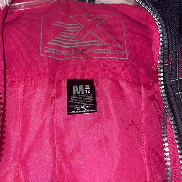 Zero xposure girls coat. In great condition, very warm. Size 10/12 medium - Picture 3 of 5
